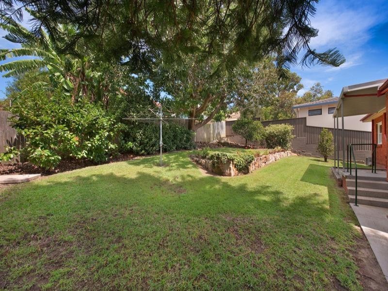 8 Libya Crescent, Allambie Heights NSW 2100