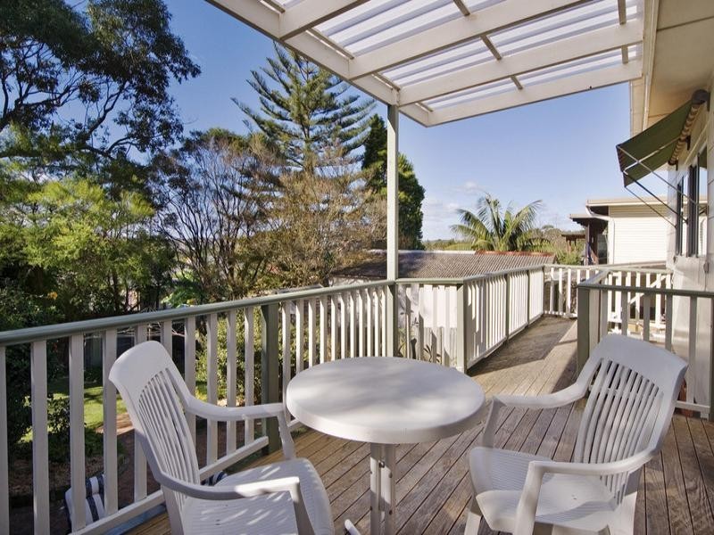 11 Maroa Crescent, Allambie Heights NSW 2100