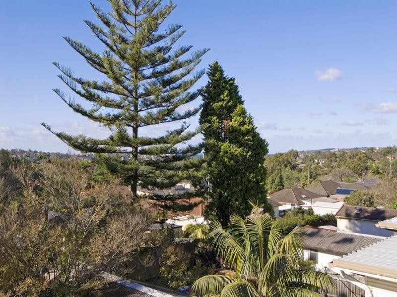 11 Maroa Crescent, Allambie Heights NSW 2100