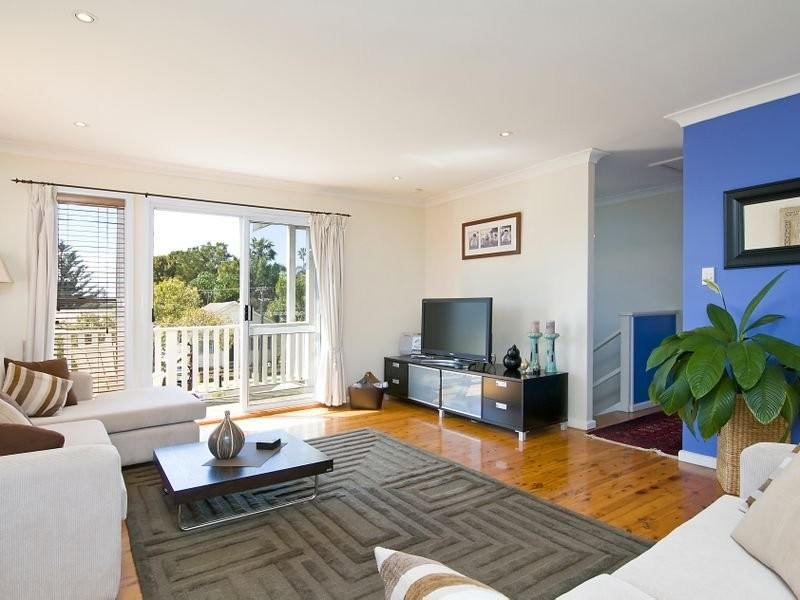 16 Malcolm Street, Narrabeen NSW 2101