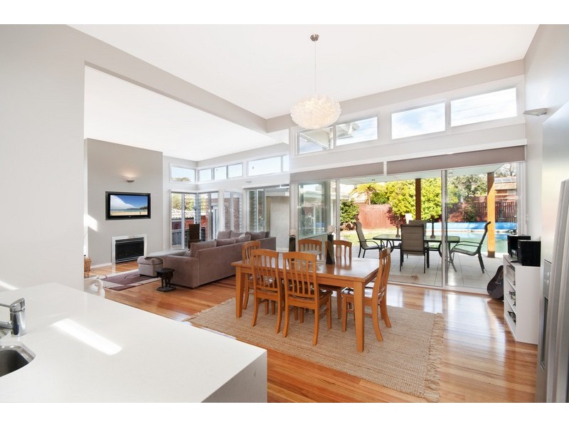 18 Sanananda Avenue, Allambie Heights NSW 2100