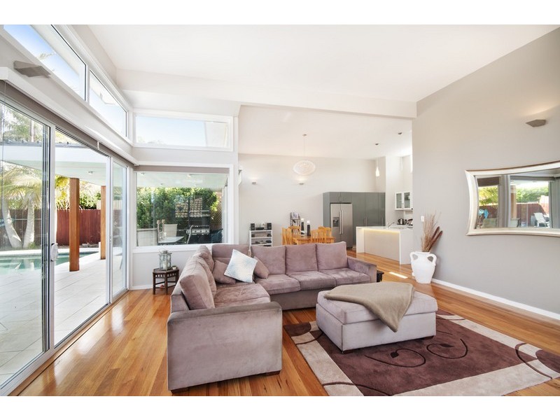 18 Sanananda Avenue, Allambie Heights NSW 2100