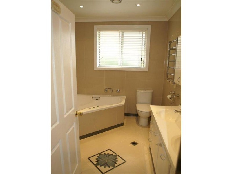 8 Stephen Street, Beacon Hill NSW 2100