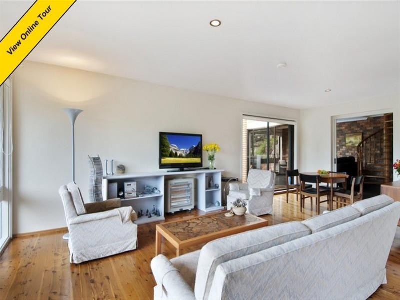 7 Derna Crescent, Allambie Heights NSW 2100