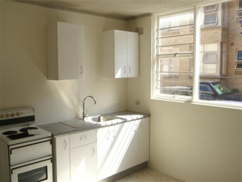 1b/3 Grafton Crescent, Dee Why NSW 2099