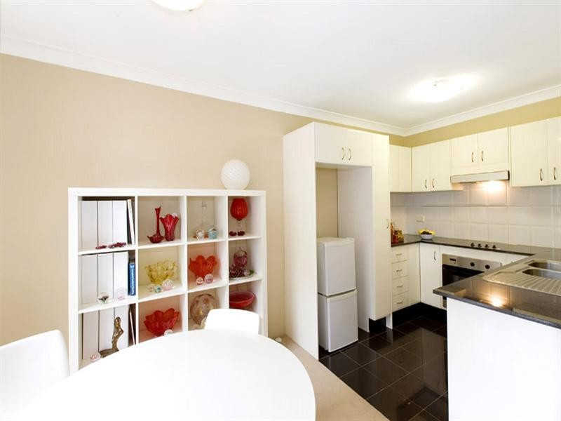 21/52 Howard Avenue, Dee Why NSW 2099
