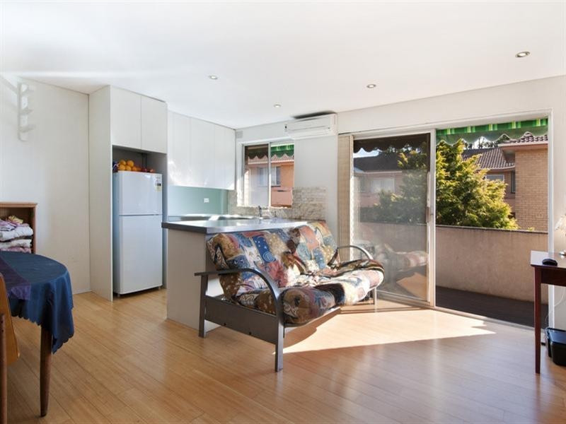 8/80 Wyadra Avenue, Freshwater NSW 2096