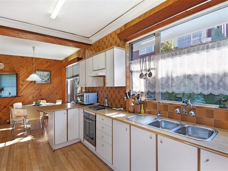 12 Allambie Road, Allambie Heights NSW 2100