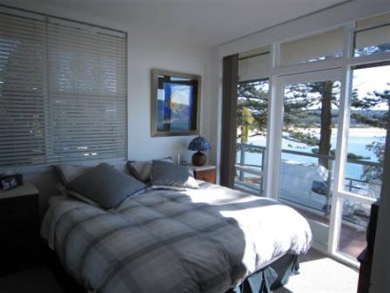 3/2 Monash Parade, Dee Why NSW 2099