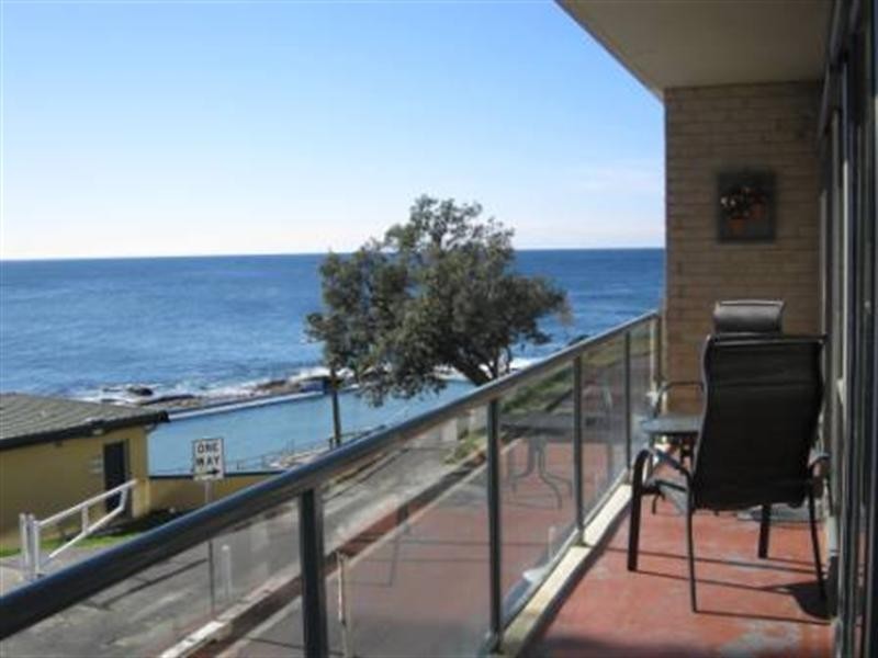 3/2 Monash Parade, Dee Why NSW 2099