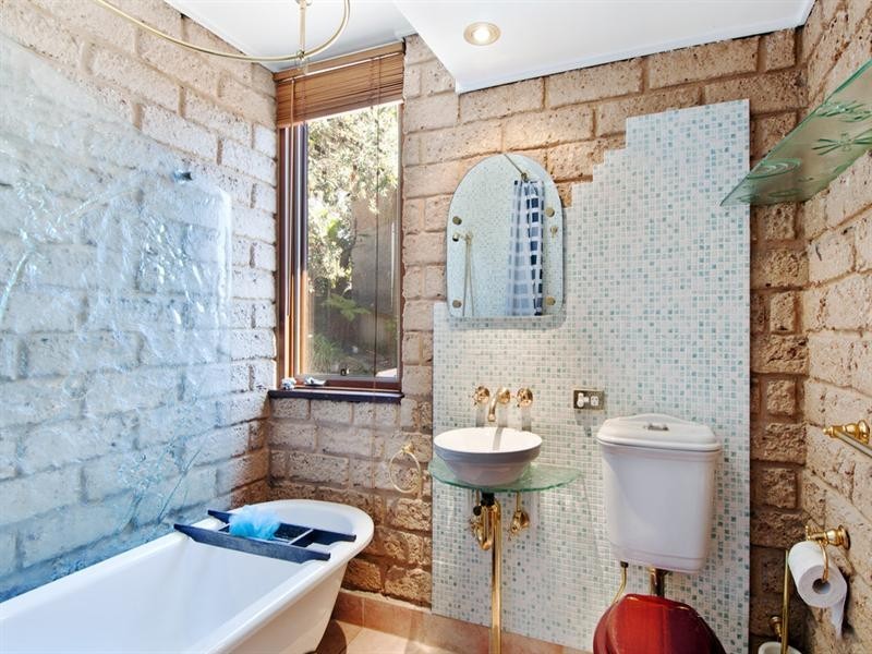 18 Owen Stanley Avenue, Beacon Hill NSW 2100