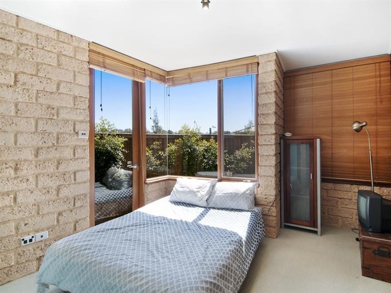 18 Owen Stanley Avenue, Beacon Hill NSW 2100