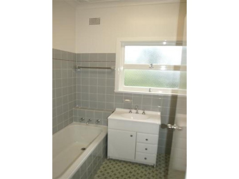 10 Inglebar Avenue, Allambie Heights NSW 2100