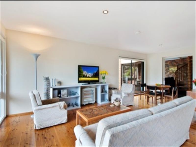 7 Derna Crescent, Allambie Heights NSW 2100