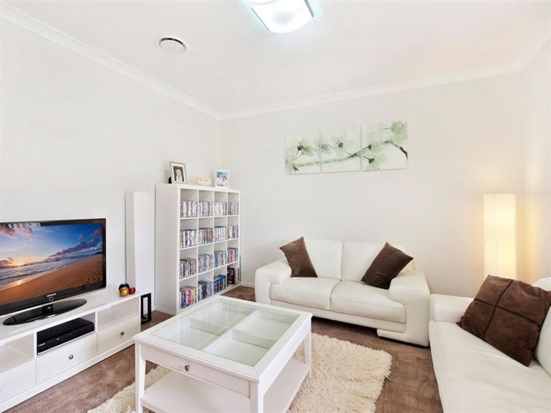 18/13 Angophora Circuit, Warriewood NSW 2102