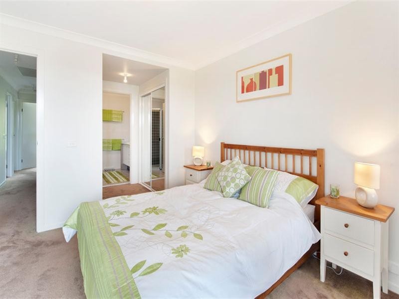 18/13 Angophora Circuit, Warriewood NSW 2102