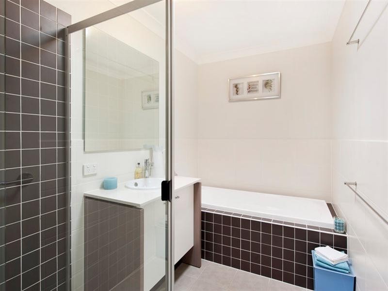 18/13 Angophora Circuit, Warriewood NSW 2102