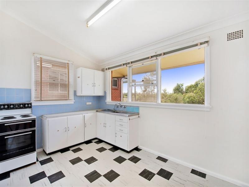 19 Southern Cross Way, Allambie Heights NSW 2100