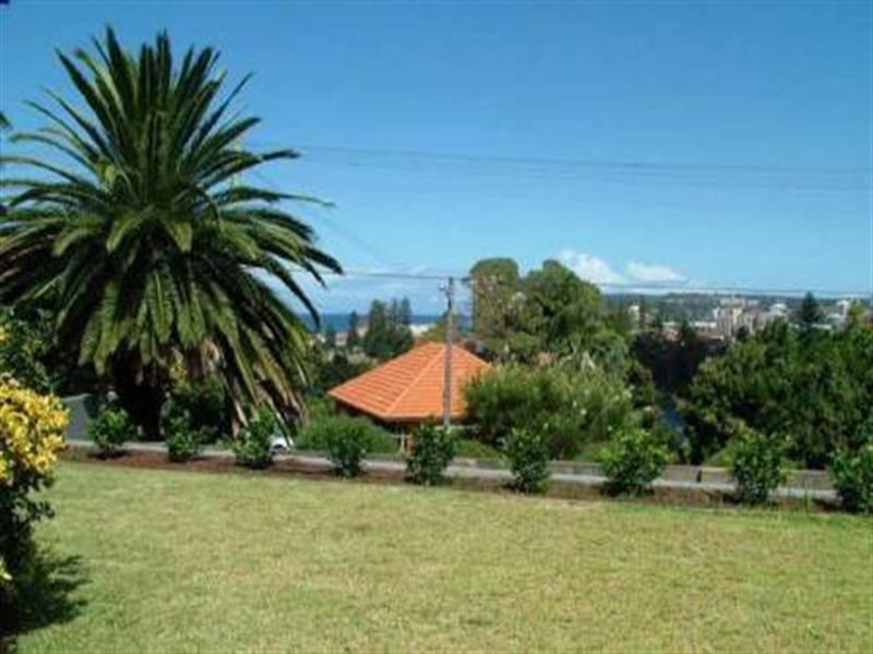 2/127 Queenscliff Road, Queenscliff NSW 2096