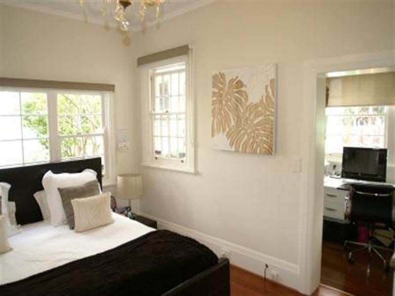 102 Delmar Parade, Dee Why NSW 2099