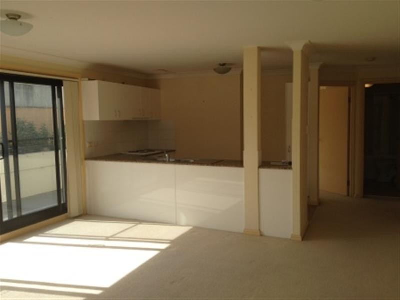 10/13-15 Francis Street, Dee Why NSW 2099