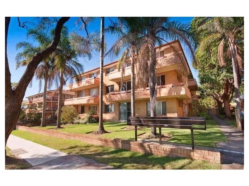 10/84 Wyadra Avenue, Freshwater NSW 2096