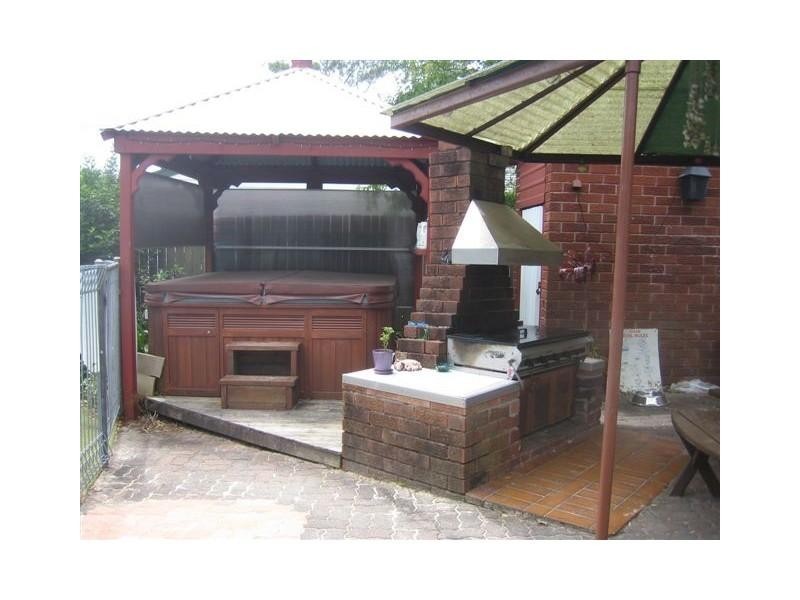 9 Nianbilla Place, Frenchs Forest NSW 2086