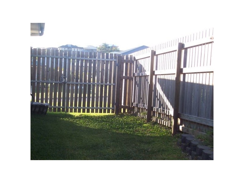 5 Spinks Court, Eimeo QLD 4740