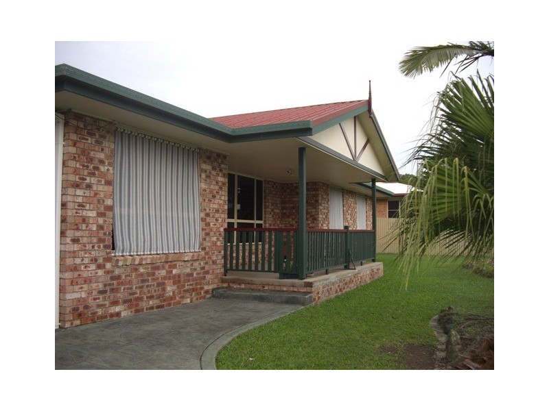 6 Melanie Street, Eimeo QLD 4740