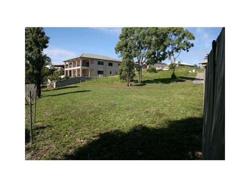15 Sailaway Drive, Eimeo QLD 4740