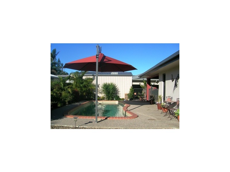 12 Eva Parade, Glenella QLD 4740