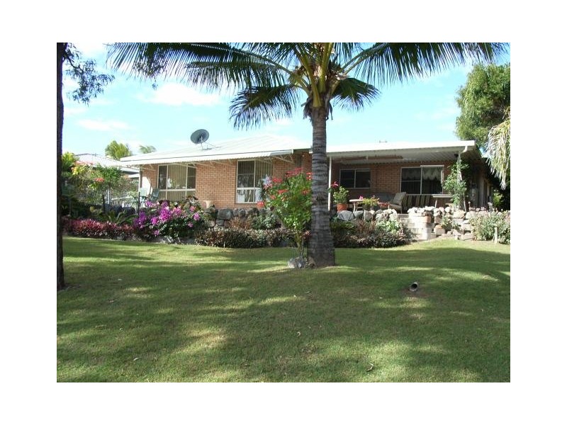 27 Blue Beach Boulevard, Haliday Bay QLD 4740