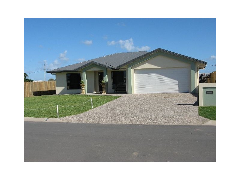 12 Vesta Lane, Ooralea QLD 4740