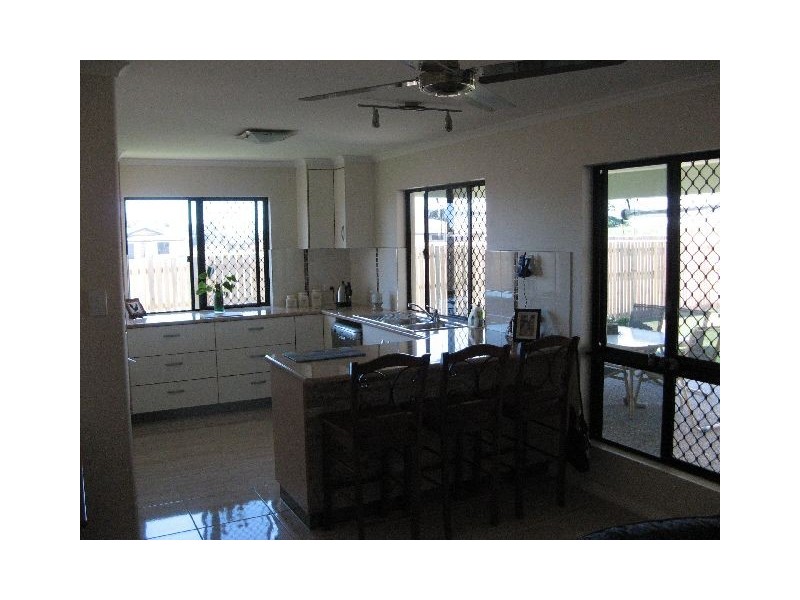 12 Vesta Lane, Ooralea QLD 4740