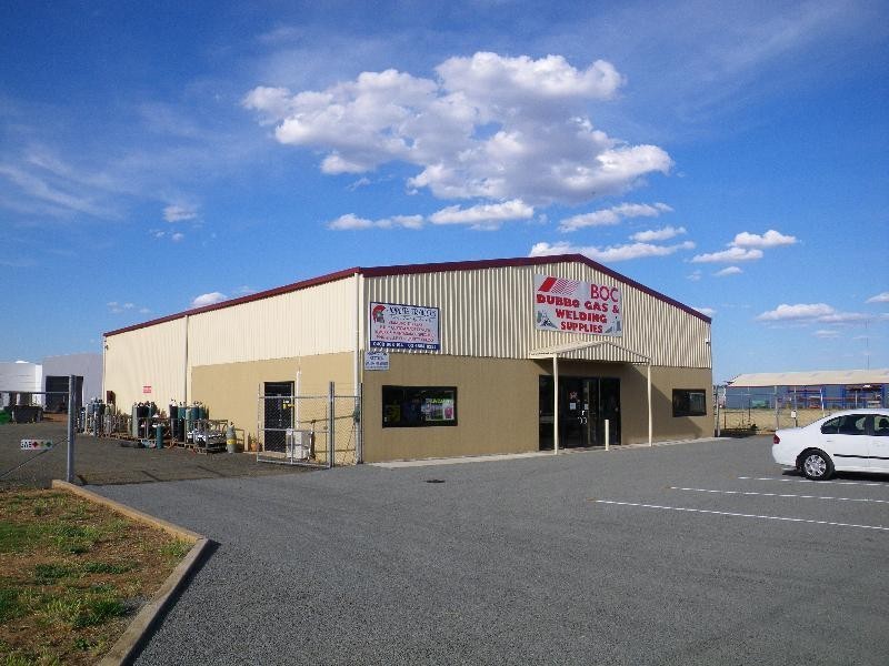 70 River Street, Dubbo NSW 2830