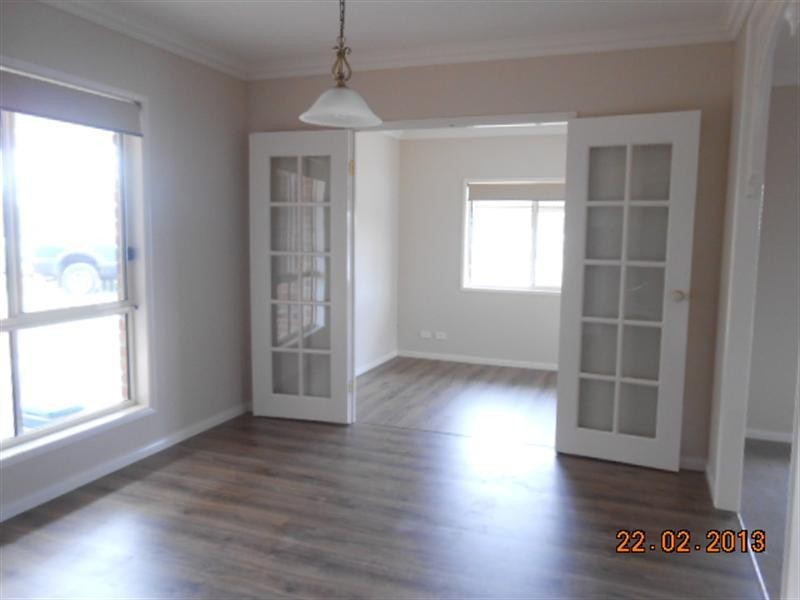 Gleneagle QLD 4285