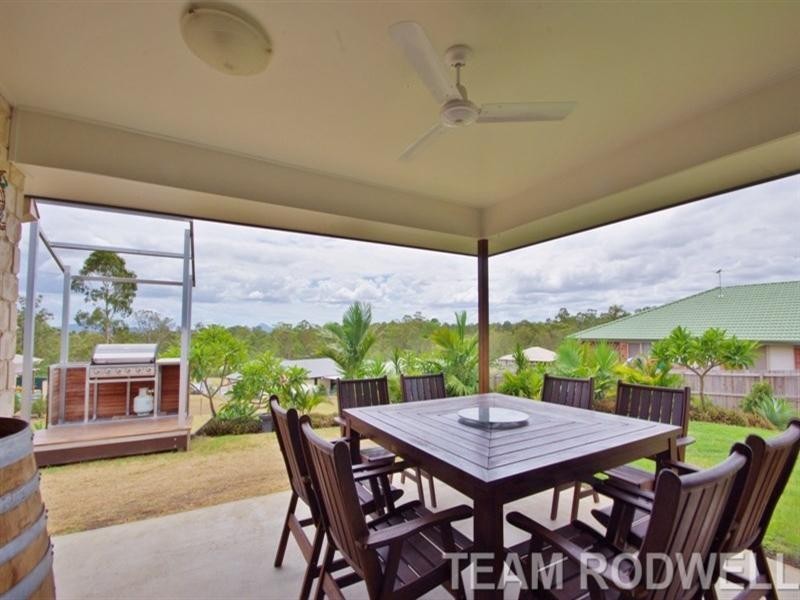 90 Carrigan Way, Gleneagle QLD 4285