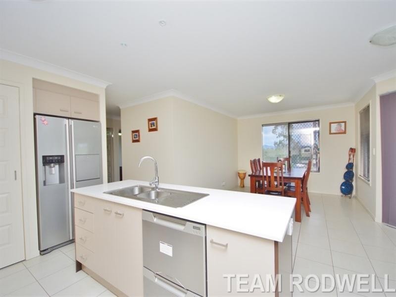 90 Carrigan Way, Gleneagle QLD 4285