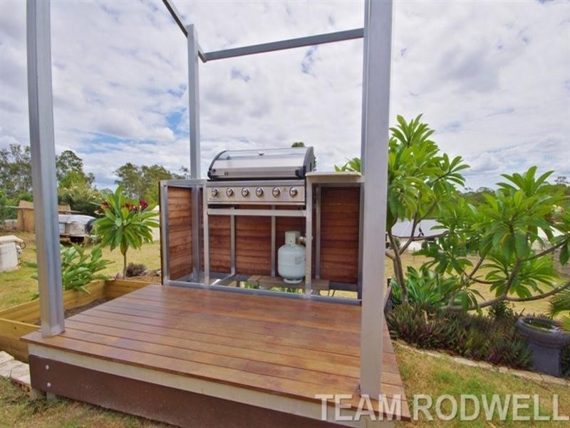 90 Carrigan Way, Gleneagle QLD 4285