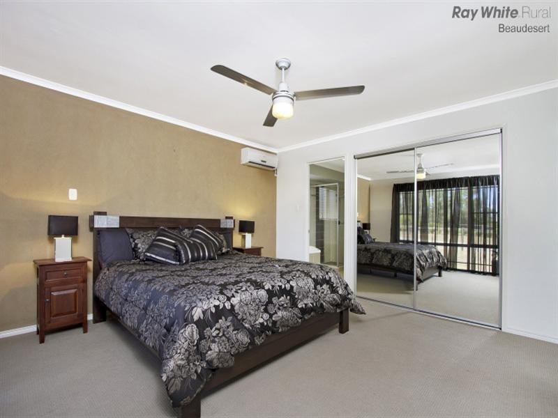 19 Parkhurst Place, Gleneagle QLD 4285