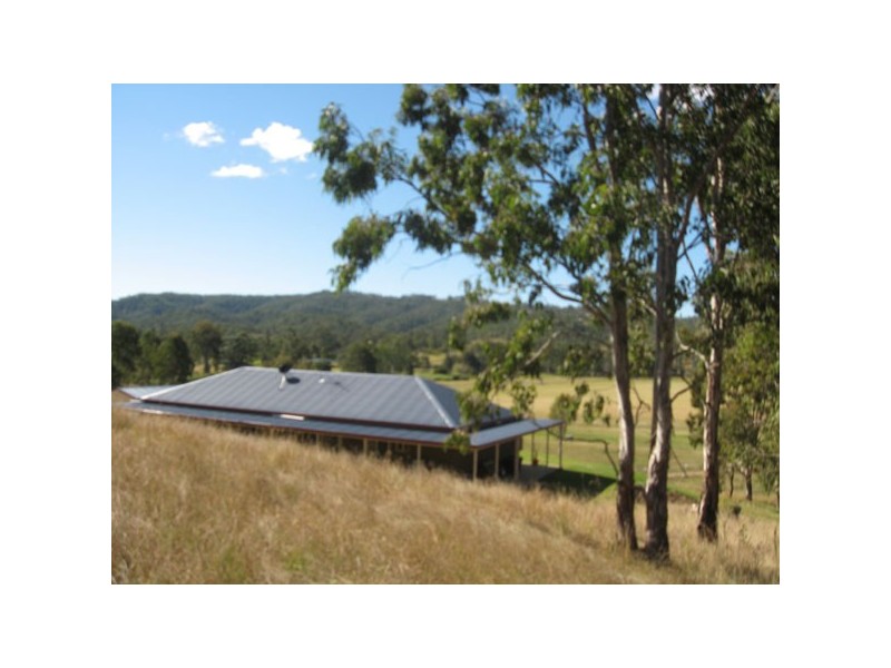 50 Walker Drive, Kooralbyn QLD 4285