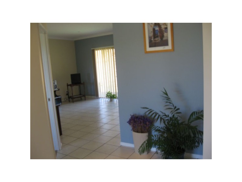 50 Walker Drive, Kooralbyn QLD 4285