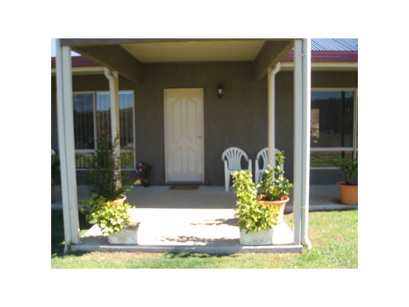 50 Walker Drive, Kooralbyn QLD 4285