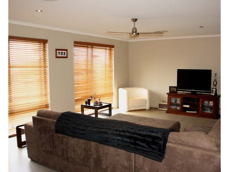 16-18 Oakdale Court, Gleneagle QLD 4285