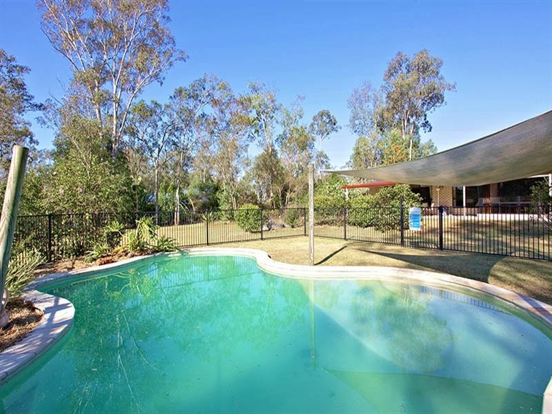 68 Racecourse Place, Tamborine QLD 4270
