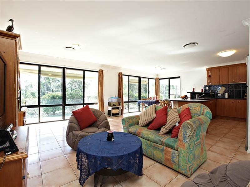 68 Racecourse Place, Tamborine QLD 4270