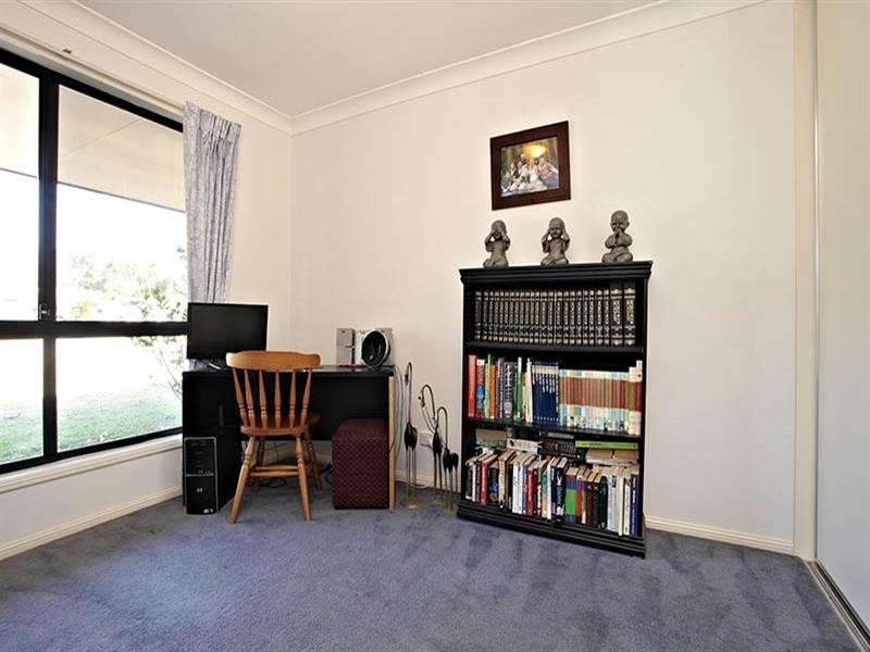 68 Racecourse Place, Tamborine QLD 4270