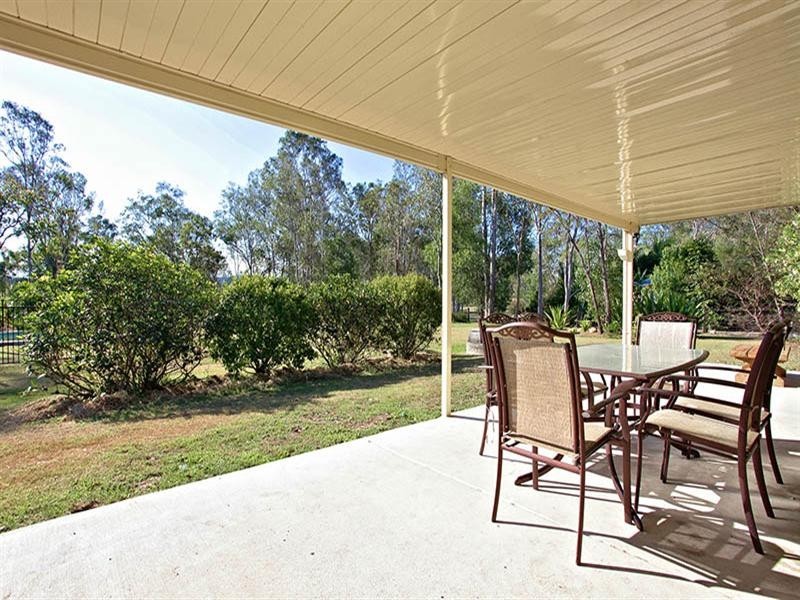 68 Racecourse Place, Tamborine QLD 4270