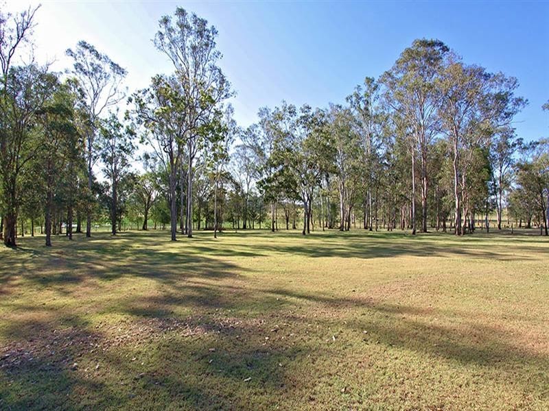 68 Racecourse Place, Tamborine QLD 4270