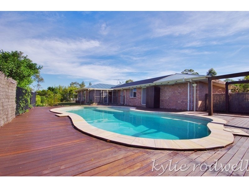 43 Borrowdale Court, Mundoolun QLD 4285